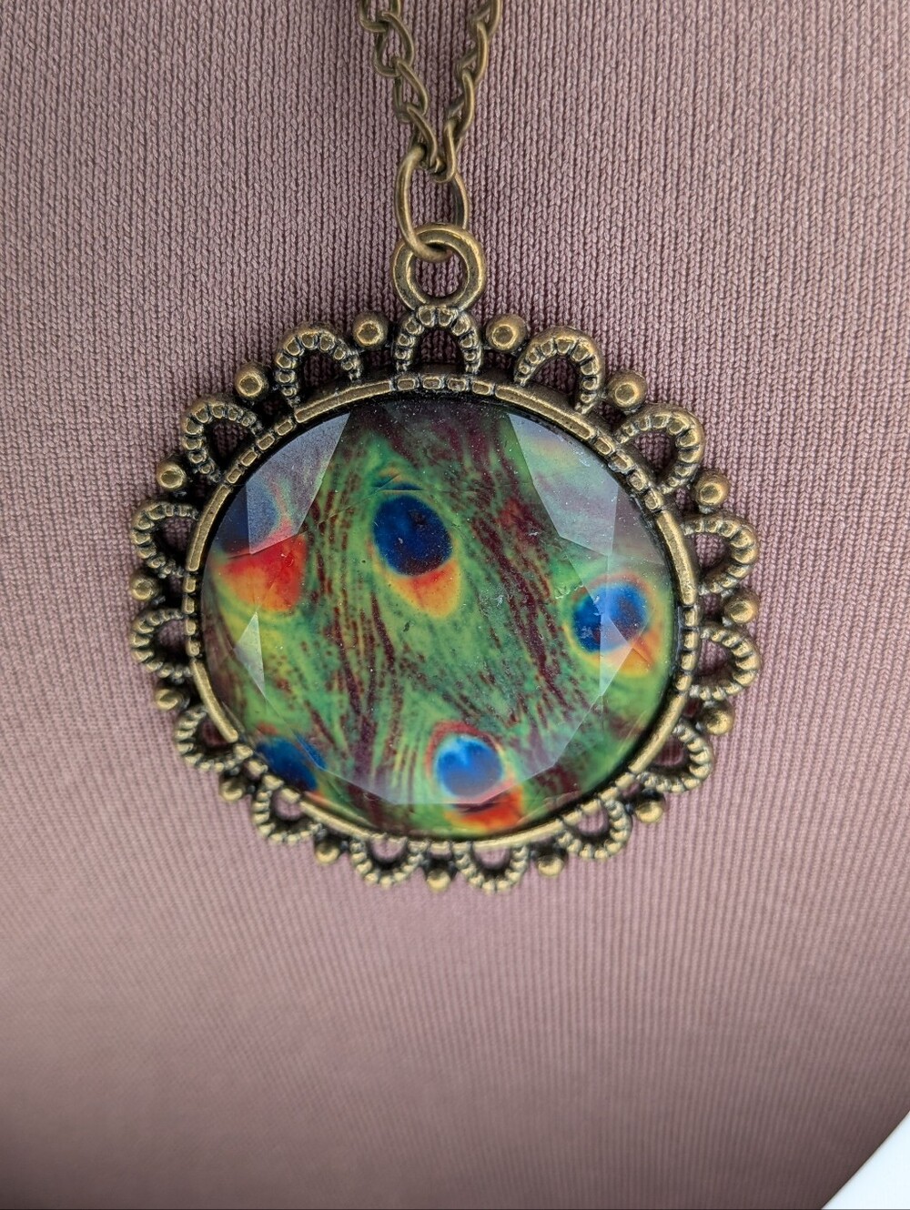 Boho Antique Bronze Peacock Feather Pattern Faceted Cabochon Necklace